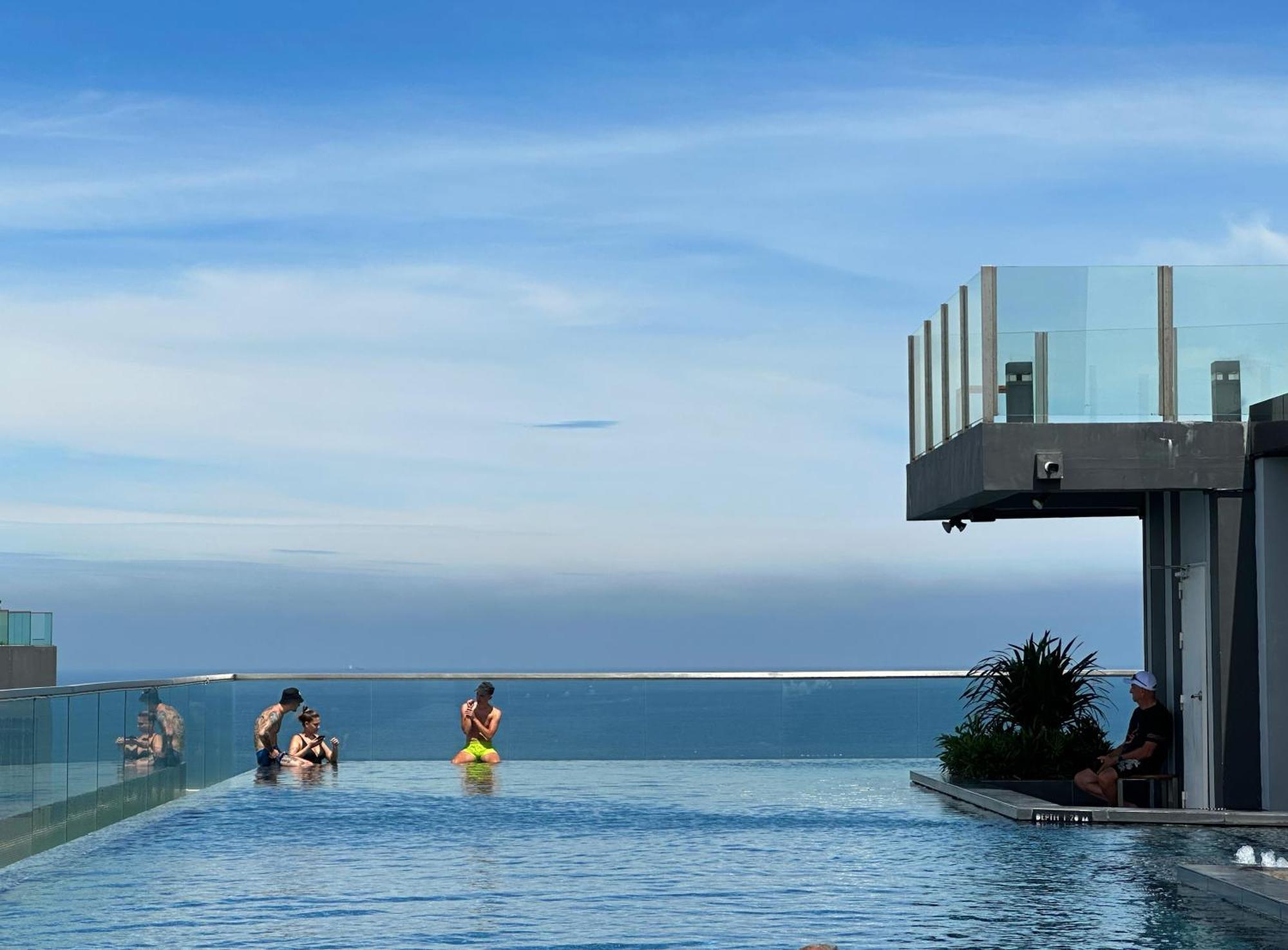 The Base Central Pattaya By Wwc 外观 照片